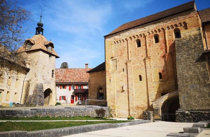 L'Isle Castle, Switzerland